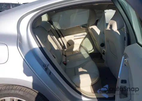 2014 Volvo S60 T5 Platinum из США, поврежденный, VIN YV1612FS2E1296291